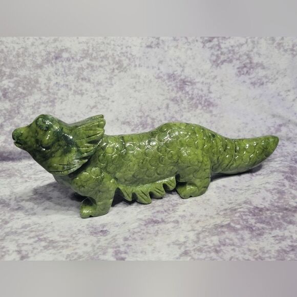 Green Jade Lizard - Picture 1 of 13
